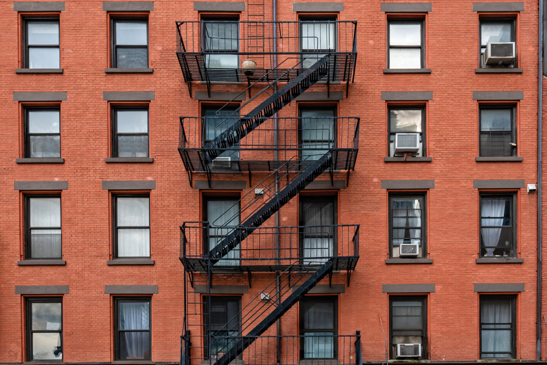 Apartment Building in NYC Lead Law Update